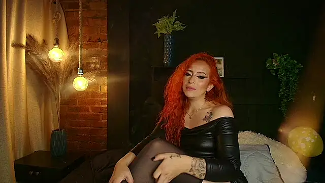 Sahra_taylor_ - smoking + flashing her breasts