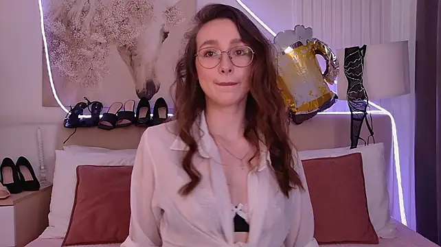Chatroom XXX en direct de Emily_Simon