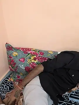 bisexual_yhh's Live XXX Chat