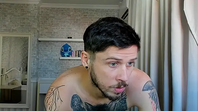 Chatroom XXX en direct de JonahShaw