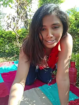 JellyFromHeaven - Nude in Garden
