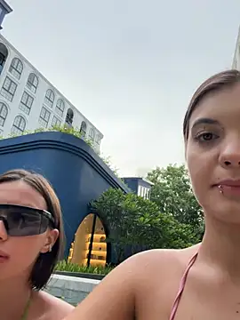 mcdolls: απευθείας συνομιλία ΧΧΧ