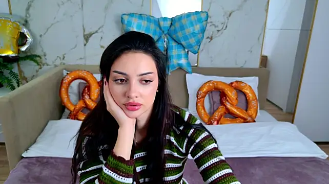 XXX chat uživo modela TianaFoxy