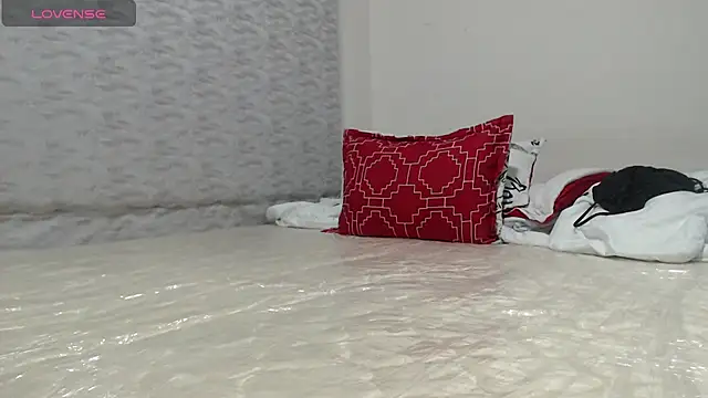 Chat +18 de Jadeee_ ao vivo