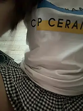 Tina_995 - Teasing Tina's pussy