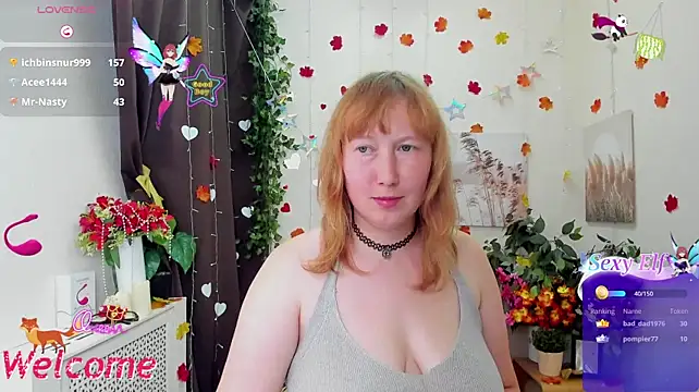 Tata_foxy_x - stand naked and do a 360 turn