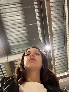 Chat XXX en directo de DollyTall
