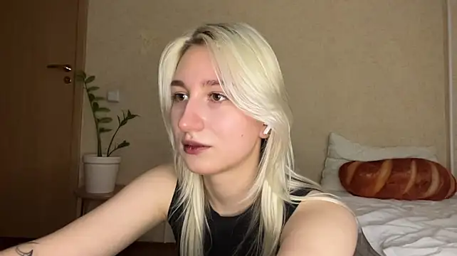 LishaNuding লাইভ XXX চ্যাট