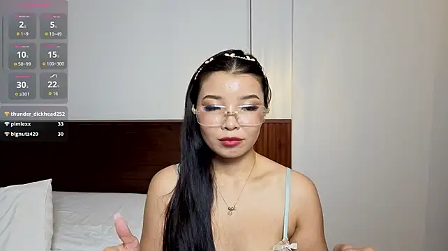 Yuki_glow লাইভ XXX চ্যাট