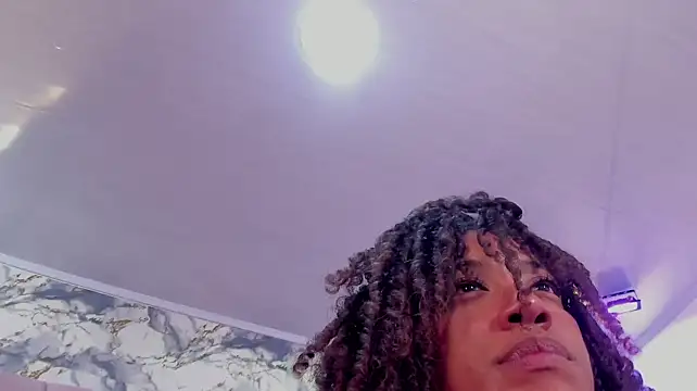mia_rouxx1 লাইভ XXX চ্যাট