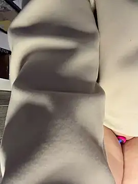 oh_rachel লাইভ XXX চ্যাট