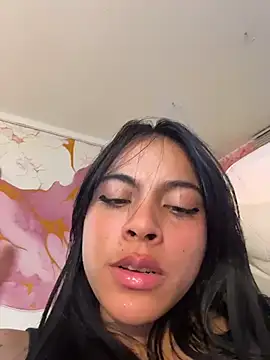 Kara_banks লাইভ XXX চ্যাট