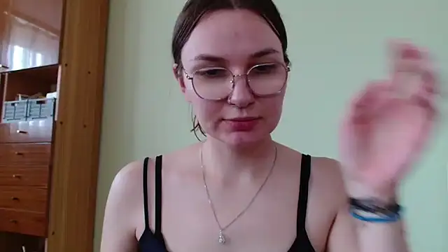 LooveELLYx live XXX chat