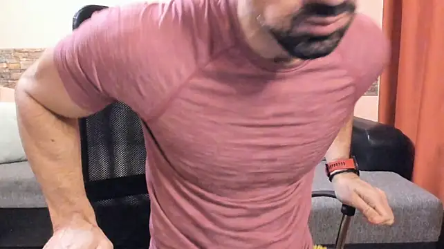 HotHunkTrainer Chat XXX live