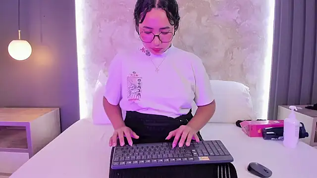 Chat +18 de alysson_moon_ ao vivo