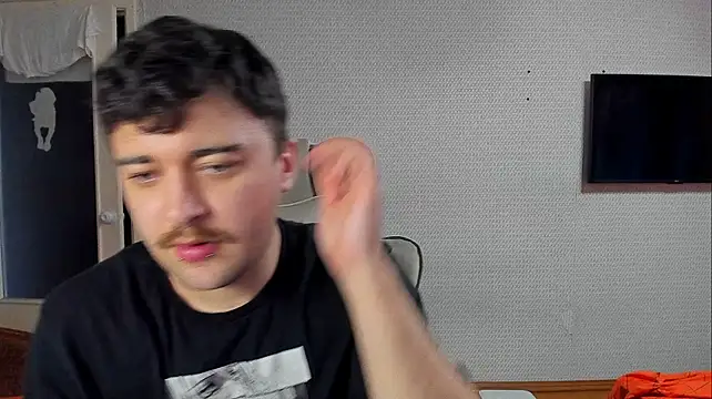 SiberianCub Live XXX Chat