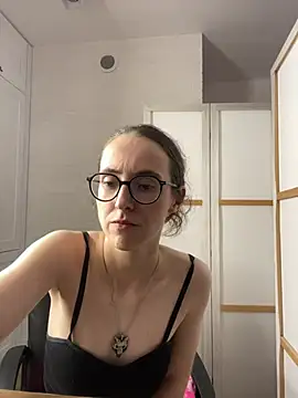 XXX chat uživo modela MartiniiSelenna