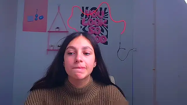 KissMeJulia's Live XXX Chat