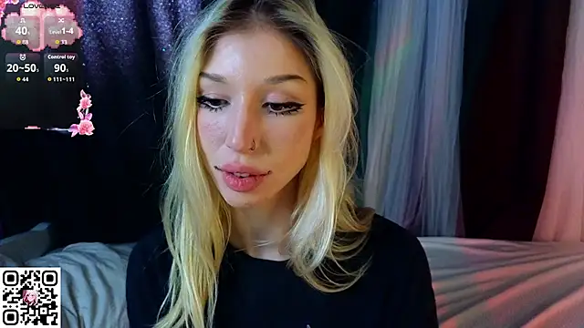 צ'אט XXX בשידור חי של SallyCha