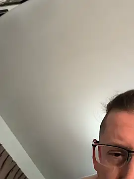 Show Webcam de YourNotMySupervisor
