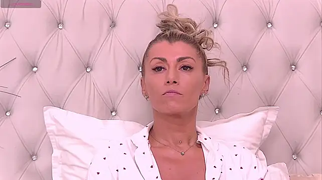 Czat XXX na żywo – IvyDumont