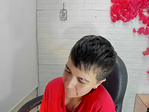 Chat XXX en directo de HannaHott7
