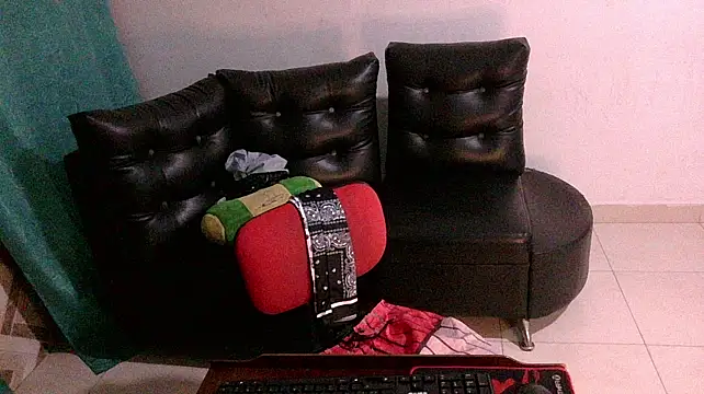 Chat +18 de SebasT-sex ao vivo