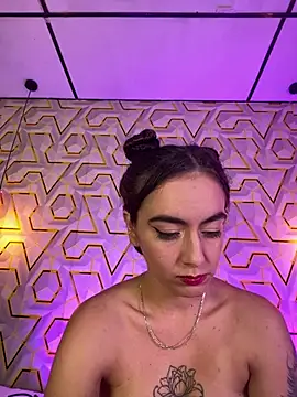 Chat +18 de MelanyyJhonson15 ao vivo
