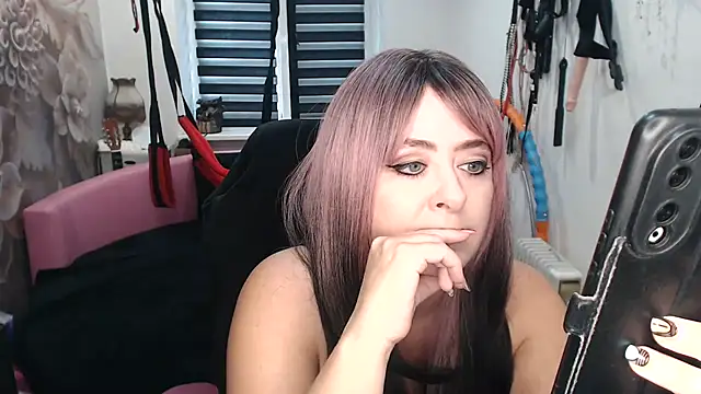 MISSgoddessMARIA Chat XXX in diretta