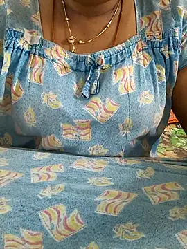 Tamil_Rithika_hot: онлайн-секс-чат