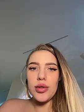 HugeBoobsAlice - BIG SQUIRT WITH 3 FINGERS INSIDE PUSSY
