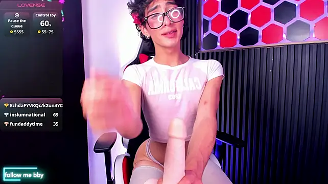 SantyFoxxs 现场XXX聊天