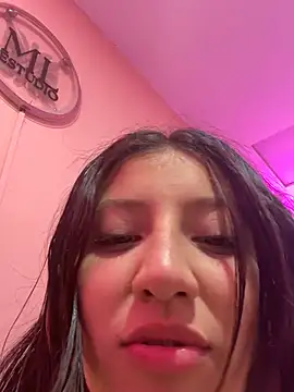 Victoria_Marrone live XXX chat