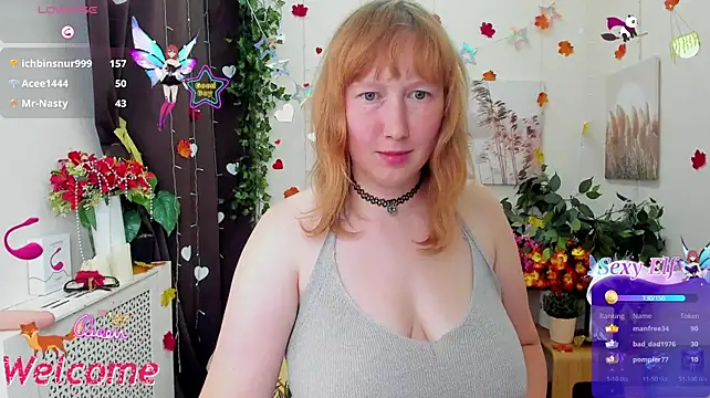 Tata_foxy_x - stand naked and do a 360 turn