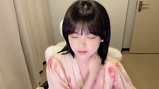 max688's Live XXX Chat