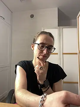 MartiniiSelenna – Naživo XXX chat