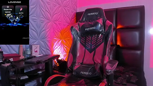 Chat +18 de Mikesub_ ao vivo