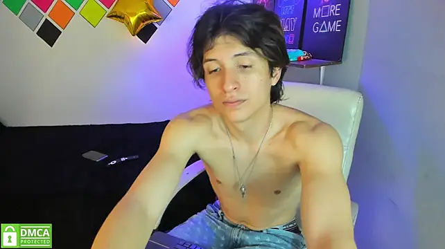 Marcoviolet live XXX chat