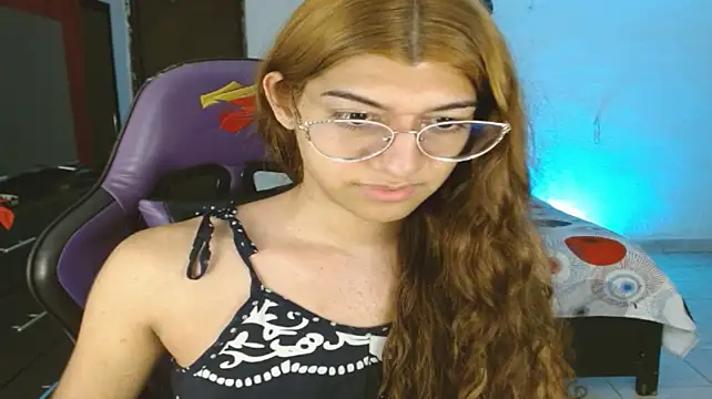 Alanni_parker লাইভ XXX চ্যাট