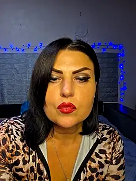 צ'אט XXX בשידור חי של kataleya94