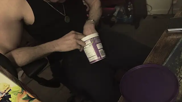MasterDaddyCool live XXX chat