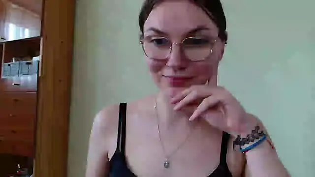 LooveELLYx live XXX chat
