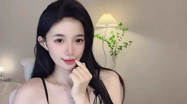 Annie-3 - 这个时代 看到对方的屁股太容易了 欣赏一个人四季的衣服却很难