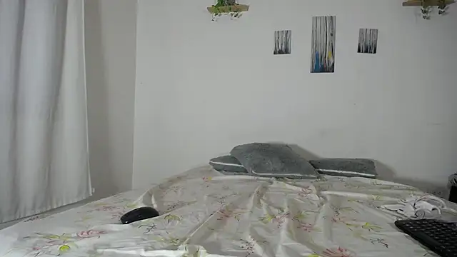 CamileRousse - open pussy