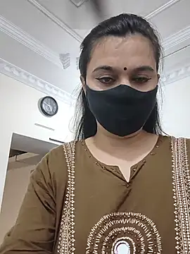 SpasyQueen69 - Olling my boobs
