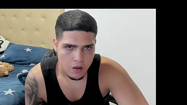 Latinboyco77 Live XXX-chat
