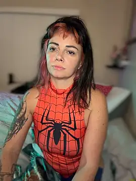 MarlaFknSinger XXX чат на живо