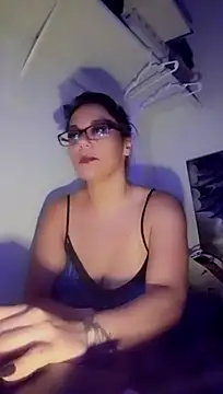 צ'אט XXX בשידור חי של MamaB88