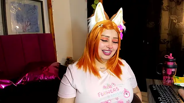 lussyevans24 লাইভ XXX চ্যাট