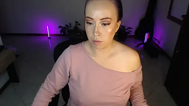 charlottezoe15 লাইভ XXX চ্যাট